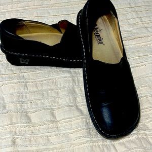 Algeria black size 40 (10US) loafer